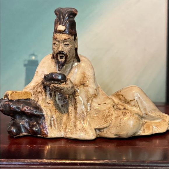 Other - Vintage Shiwan Chinese Mudmen
Figurine Scholar Eating by Rock
Republic China